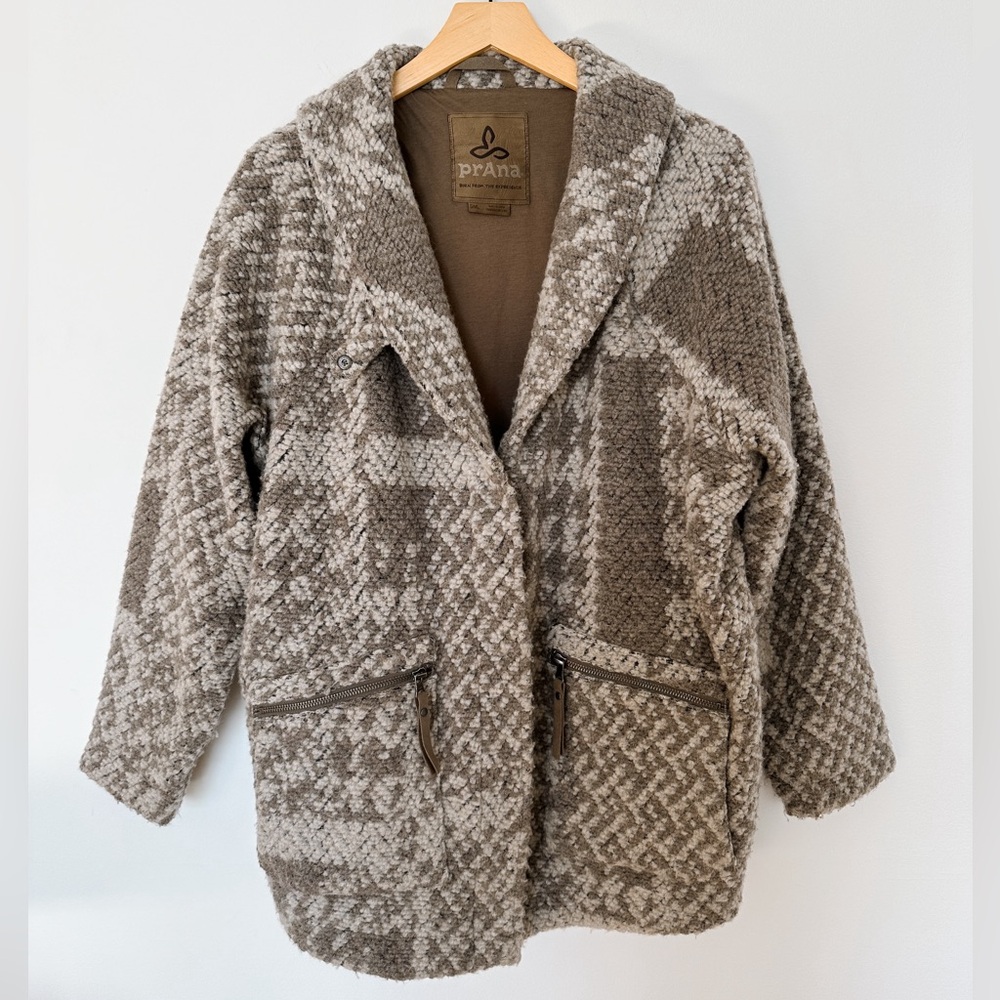 Prana Sakari oversized wool blend coat in taupe / tan / white, size S